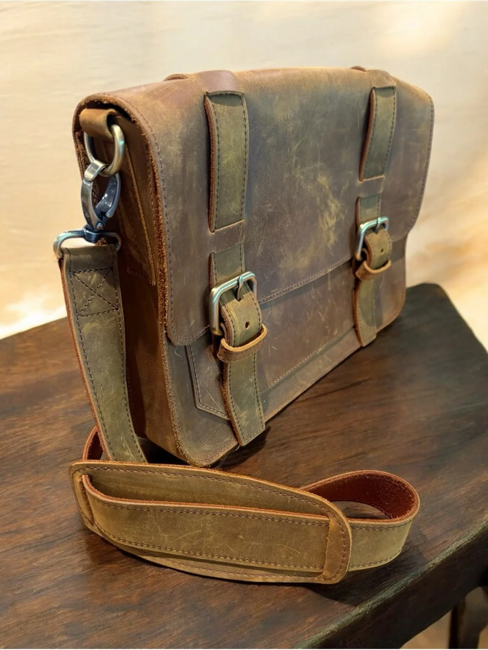 NWOT! Oiled Leather Distressed Compact Messenger Bag